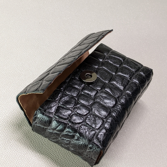 Handmade leather tarot card case / holder with Gold Foil Tarot cards Included - Picture 6 of 9